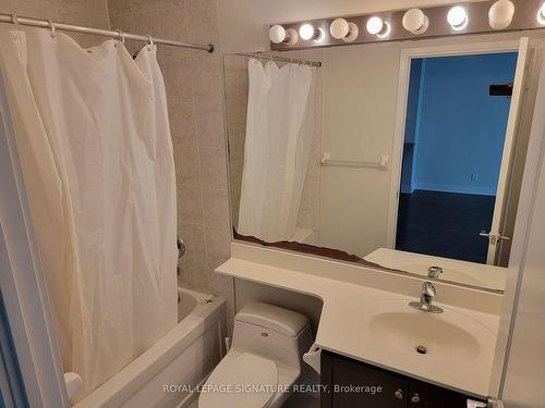 1407-90 Absolute Ave, Mississauga, ON - Indoor Photo Showing Bathroom