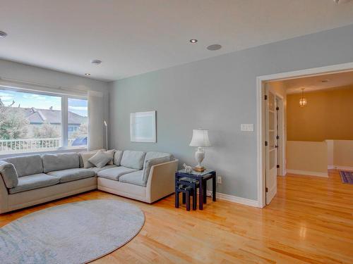 Living room - 26-794 Rue Jean-Deslauriers, Boucherville, QC - Indoor Photo Showing Living Room