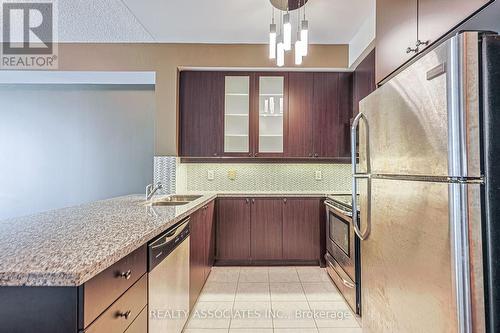 706 - 131 Upper Duke Crescent, Markham, ON - Indoor Photo Showing Kitchen With Double Sink With Upgraded Kitchen