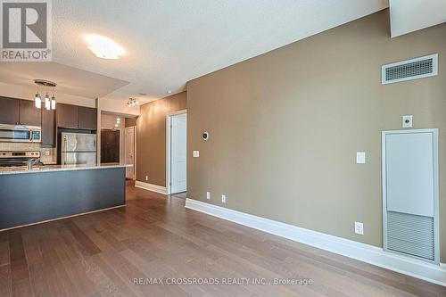 706 - 131 Upper Duke Crescent, Markham (Unionville), ON - Indoor Photo Showing Kitchen