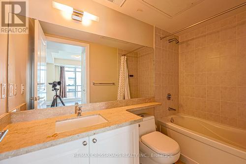 706 - 131 Upper Duke Crescent, Markham (Unionville), ON - Indoor Photo Showing Bathroom