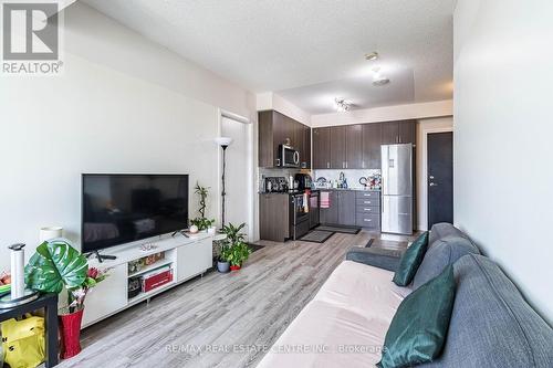 306 - 22 East Haven Drive, Toronto (Birchcliffe-Cliffside), ON - Indoor Photo Showing Living Room