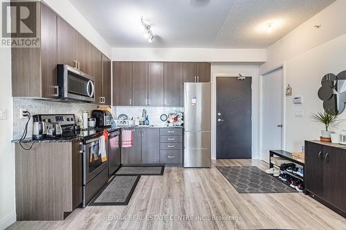 306 - 22 East Haven Drive, Toronto (Birchcliffe-Cliffside), ON - Indoor Photo Showing Kitchen