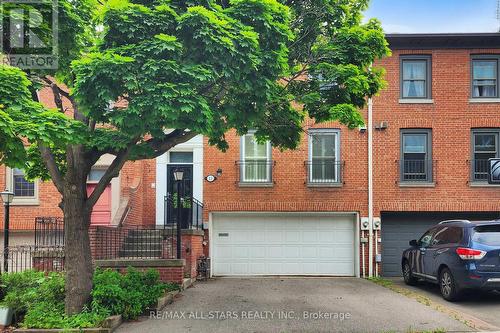 11 Mallingham Court, Toronto (Willowdale East), ON - Outdoor