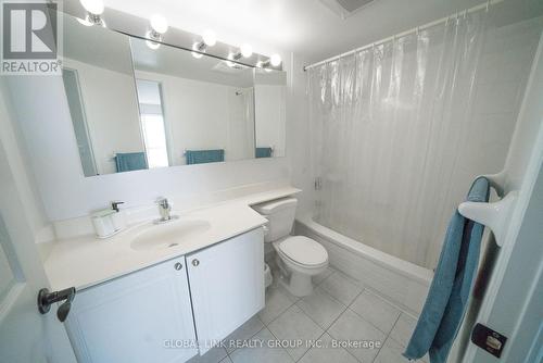 2302 - 3 Pemberton Avenue, Toronto (Newtonbrook East), ON - Indoor Photo Showing Bathroom