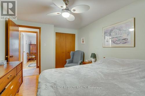 106 Dearborn Avenue, London, ON - Indoor Photo Showing Bedroom