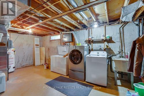 106 Dearborn Avenue, London, ON - Indoor Photo Showing Laundry Room