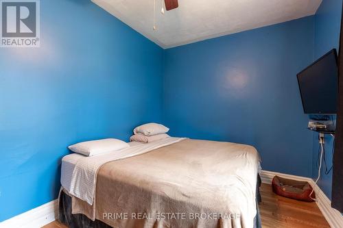 463 Dorinda Street, London, ON - Indoor Photo Showing Bedroom