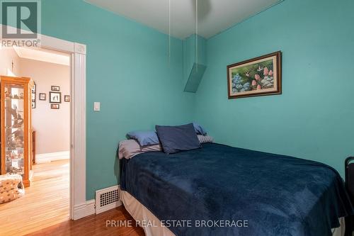 463 Dorinda Street, London, ON - Indoor Photo Showing Bedroom