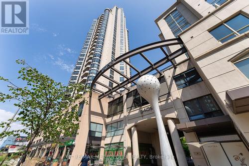 730 - 500 Doris Avenue, Toronto (Willowdale East), ON - Outdoor With Facade