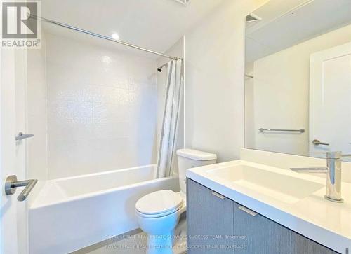 1305 - 10 York Street, Toronto, ON - Indoor Photo Showing Bathroom