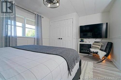 6 Holly Court, Lincoln, NB - Indoor Photo Showing Bedroom