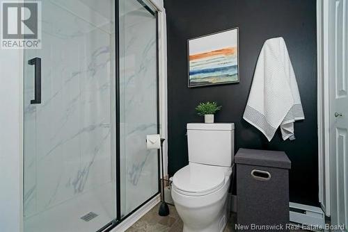 6 Holly Court, Lincoln, NB - Indoor Photo Showing Bathroom