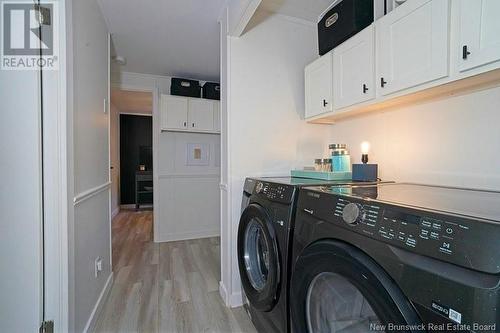 6 Holly Court, Lincoln, NB - Indoor Photo Showing Laundry Room