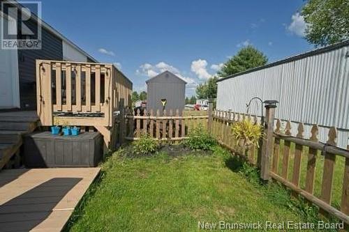 6 Holly Court, Lincoln, NB - Outdoor