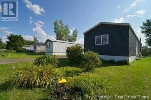 6 Holly Court, Lincoln, NB - Outdoor