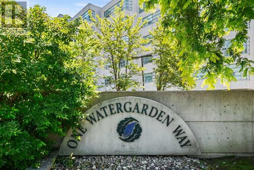 2 - 1 Watergarden Way, Toronto (Bayview Village), ON 