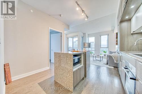 2312 - 55 Regent Park Boulevard, Toronto, ON - Indoor Photo Showing Kitchen