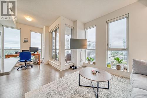 2312 - 55 Regent Park Boulevard, Toronto (Regent Park), ON - Indoor Photo Showing Living Room