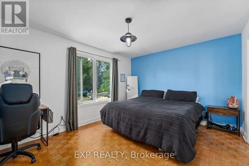 4135 Hickory Drive, Mississauga (Rathwood), ON - Indoor Photo Showing Bedroom