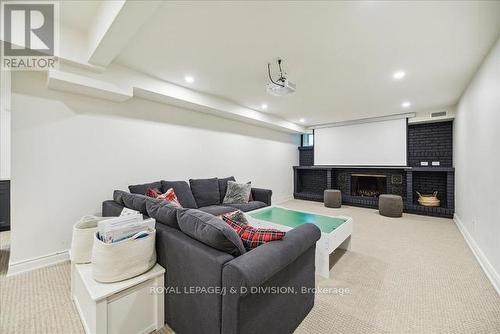 116 Whittington Place, Oakville (Old Oakville), ON - Indoor