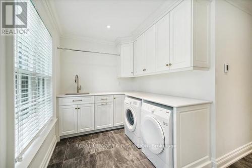 116 Whittington Place, Oakville (Old Oakville), ON - Indoor Photo Showing Laundry Room