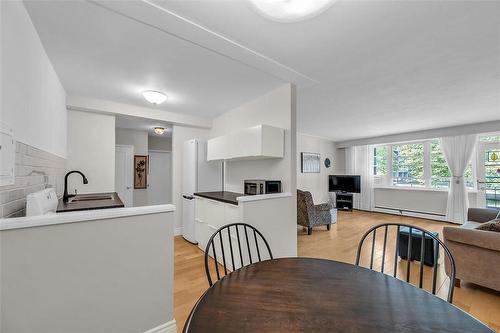 1377 Lakeshore Road|Unit #207, Burlington, ON - Indoor Photo Showing Dining Room