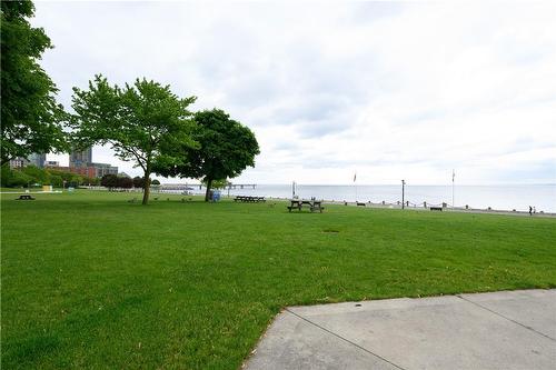 1377 Lakeshore Road|Unit #207, Burlington, ON - Outdoor