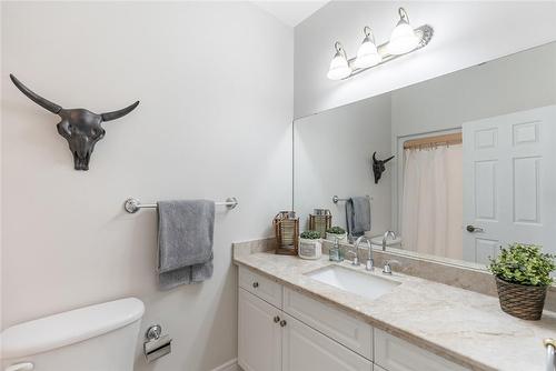 46 Sea Breeze Drive, Port Dover, ON - Indoor Photo Showing Bathroom