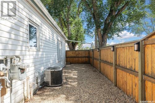 1801 E Avenue N, Saskatoon, SK - Outdoor With Exterior