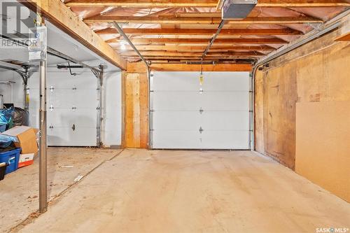 1801 E Avenue N, Saskatoon, SK - Indoor Photo Showing Garage