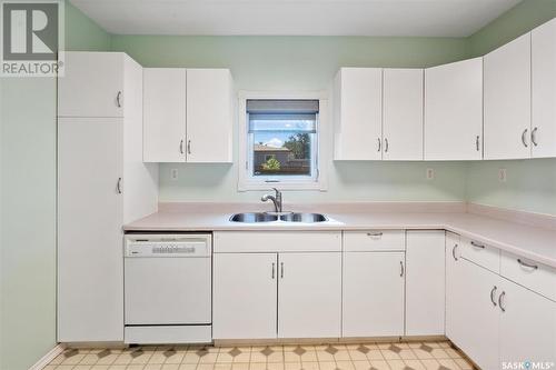 1801 E Avenue N, Saskatoon, SK - Indoor Photo Showing Kitchen With Double Sink