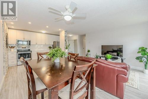 305 - 276 Eiwo Court, Waterloo, ON - Indoor Photo Showing Dining Room