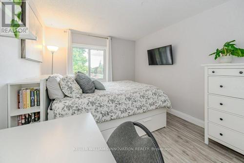 305 - 276 Eiwo Court, Waterloo, ON - Indoor Photo Showing Bedroom