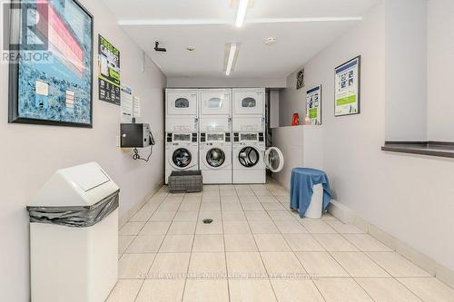 305 - 276 Eiwo Court, Waterloo, ON - Indoor Photo Showing Laundry Room