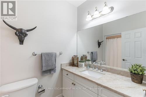 46 Sea Breeze Drive, Norfolk (Port Dover), ON - Indoor Photo Showing Bathroom