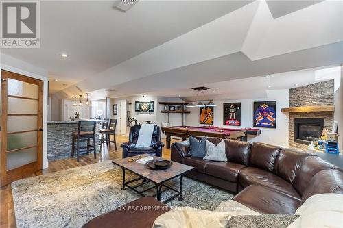 46 Sea Breeze Drive, Norfolk (Port Dover), ON - Indoor Photo Showing Living Room With Fireplace