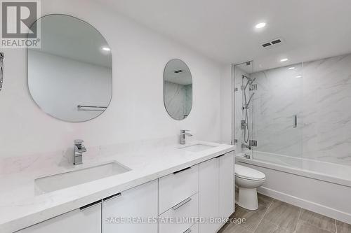 3501 - 99 Harbour Square, Toronto (Waterfront Communities), ON - Indoor Photo Showing Bathroom