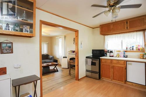 234 Federation St, Thessalon, ON - Indoor Photo Showing Kitchen