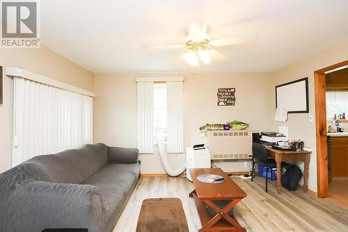 234 Federation St, Thessalon, ON - Indoor Photo Showing Living Room