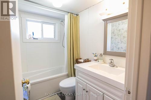 694 County Rd 504, North Kawartha, ON - Indoor Photo Showing Bathroom