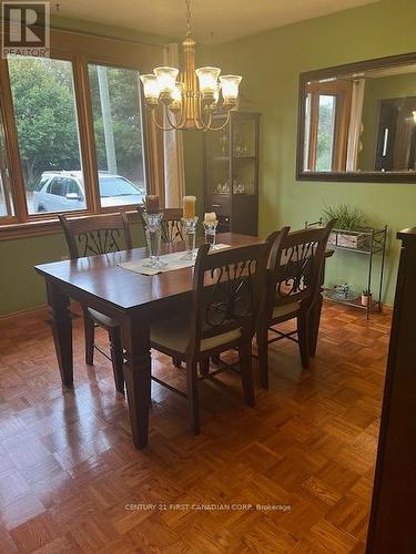 105 Lyman Street, London, ON - Indoor Photo Showing Kitchen