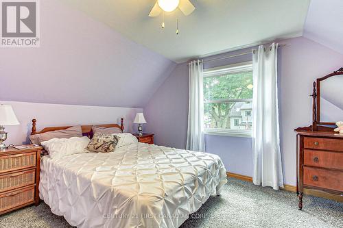 105 Lyman Street, London, ON - Indoor Photo Showing Bathroom