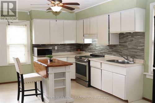 5991 Culp Street, Niagara Falls, ON - Indoor Photo Showing Kitchen With Double Sink