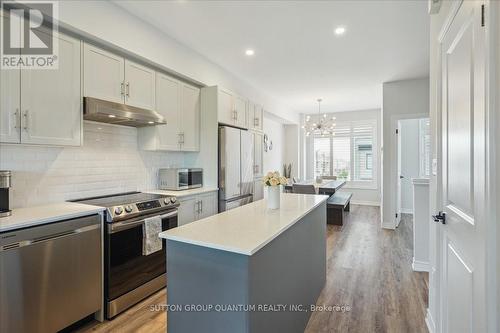 7 - 314 Equestrian Way, Cambridge, ON - Indoor Photo Showing Kitchen With Stainless Steel Kitchen With Upgraded Kitchen