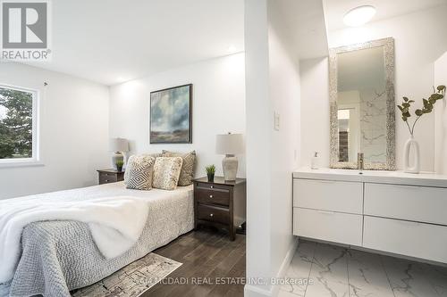 8 Vanderbrent Crescent, Toronto (Willowridge-Martingrove-Richview), ON - Indoor Photo Showing Bedroom