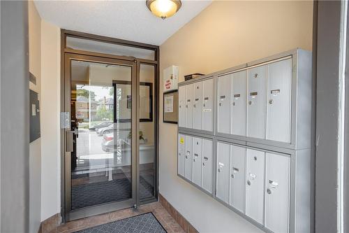 159 Lake Street|Unit #202, St. Catharines, ON - Indoor Photo Showing Other Room