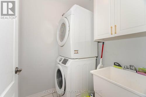 45 Buchanan Crescent, Brampton, ON - Indoor Photo Showing Laundry Room