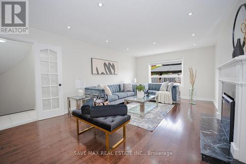 5 Crowsnest Crescent, Brampton, ON - Indoor Photo Showing Living Room With Fireplace