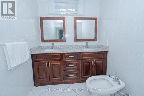 5 Crowsnest Crescent, Brampton, ON - Indoor Photo Showing Bathroom